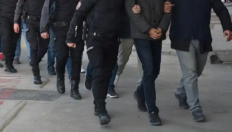 FETÖ Operasyonları: 5 İlde 10 Gözaltı ile Terörle Mücadele Sürüyor