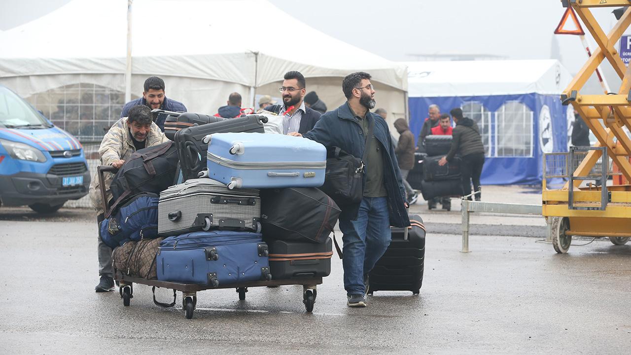 Suriyelilerin Ülkelerine Dönüşü Sürüyor: Türkiye'yi Unutamayacağız