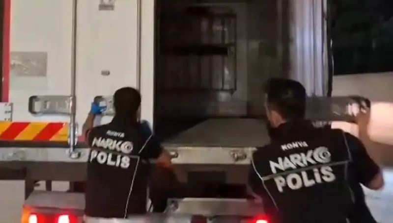 Konya'da Uyuşturucu Operasyonu: Şebeke Çökertildi, Dört Kişi Gözaltında