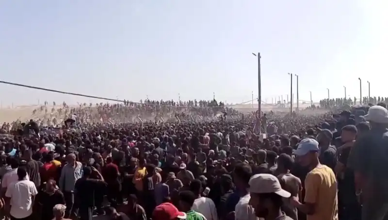 Filistin’e İnsani Yardım Gönderenlere İsrail'den Düşmanlık: 30 Kişi Hayatını Kaybetti