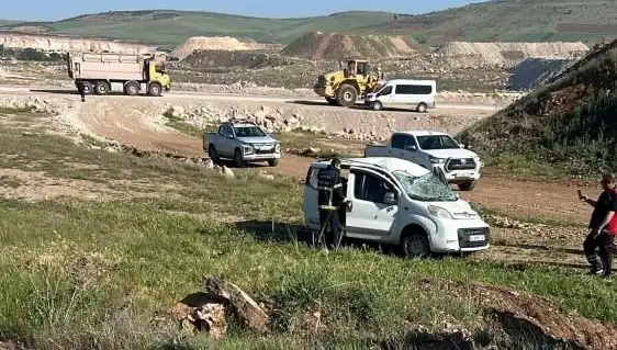 Mardin'de Feci Kaza! Dört Kişi Yaralandı ve Ulaşım Aksadı