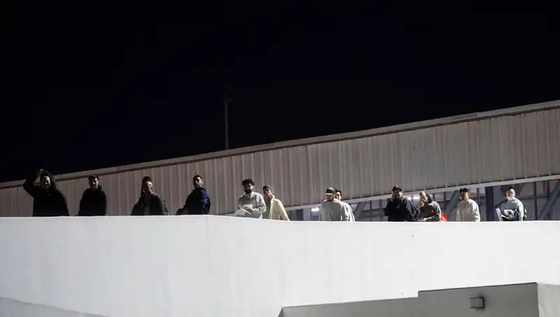 Düzensiz Göçmen Operasyonu: İki İlde 300'den Fazla Yakalama Gerçekleşti