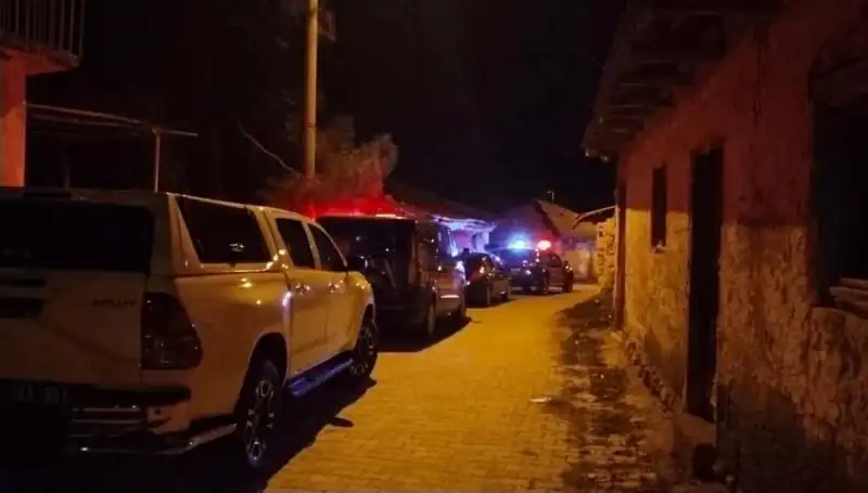 Oğul Ve Baba Arasındaki Kanlı Hesaplaşma: Adam Toprağa Verildi