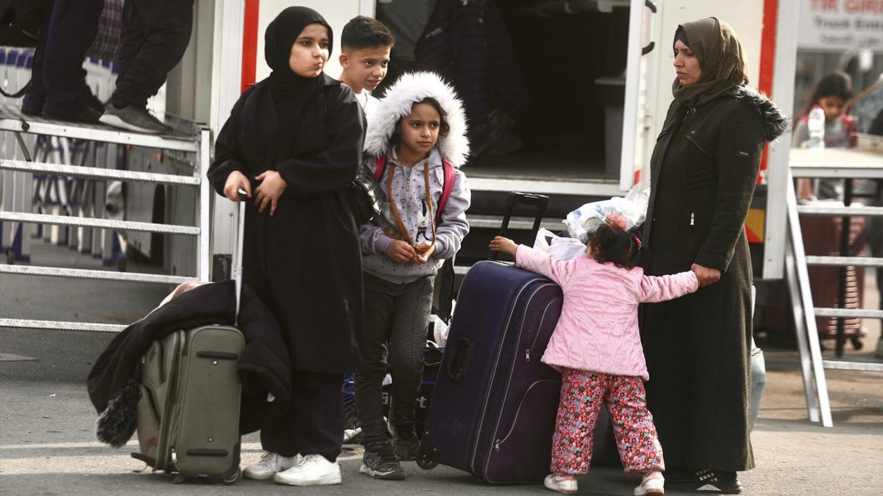 Elcemal Ailesi Suriye'ye Dönüş Yolculuğunda