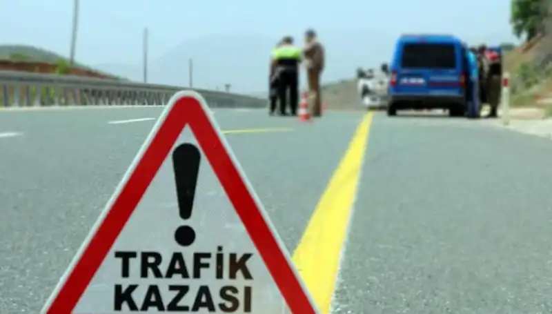 Bitlis'te İki Feci Kaza: 19 Yaralı, Yaralılar Hastaneye Sevk Edildi!