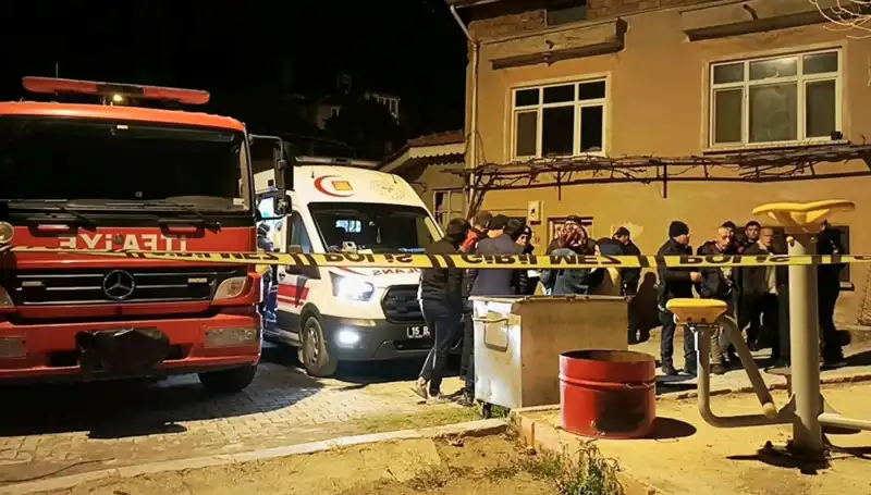 Yaşlı Adamın Cansız Bedeni Gizemli Bir Yangın Sonrası Bulundu