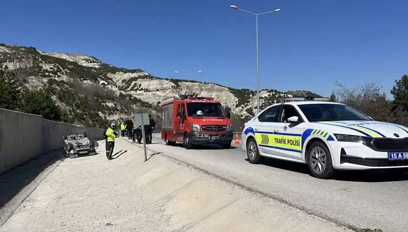Burdur’da Meydana Gelen Feci Kaza: İki Çocuk ve Dört Yaralı