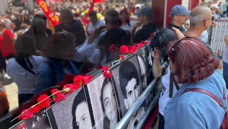 Madımak Olayı'nın 32. Yılında Sivas'ta Anma Törenleri Yapıldı