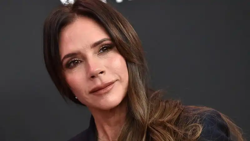 Victoria Beckham'ın Gençlik Sırrı: Üçüncü Gözle Doğru Beslenme İlişkisi
