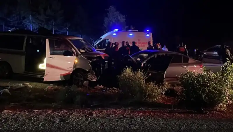 Ters Yön Faciası: Kafa Kafaya Çarpışma Can Aldı!