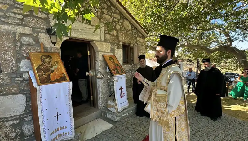 Bozcaada'da Aya Paraskevi Günü Ayini: Gelenekler ve Ruhsal Birliktelik