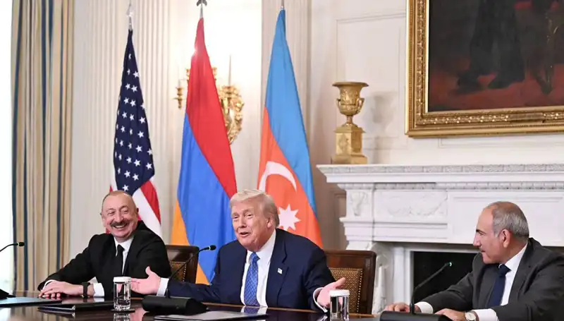 Aliyev, Ermenistan’a Anayasa Çağrısı Yaptı: Zaman Kaybetmemek Gerekiyor