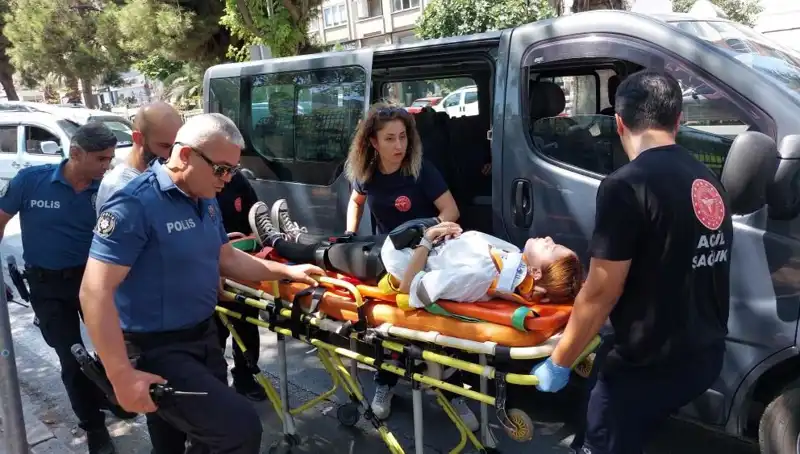 Samsun'da Minibüs Kazası: İki Araç Çarpıştı, Yaralılar Var